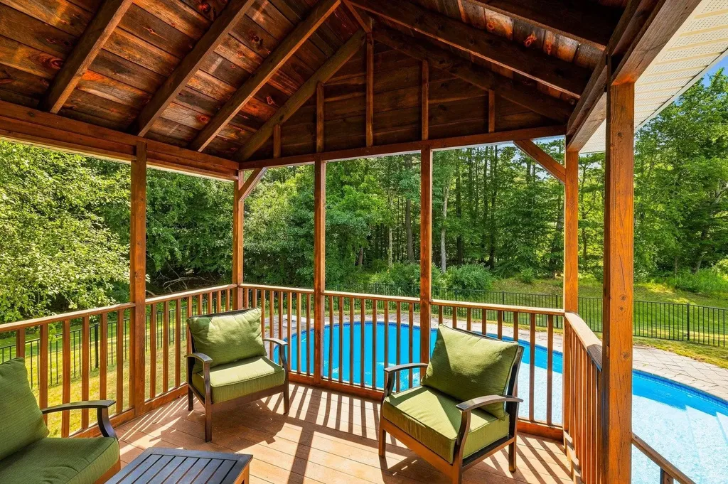 23 Birnum Woods Road Stratham NH 03885