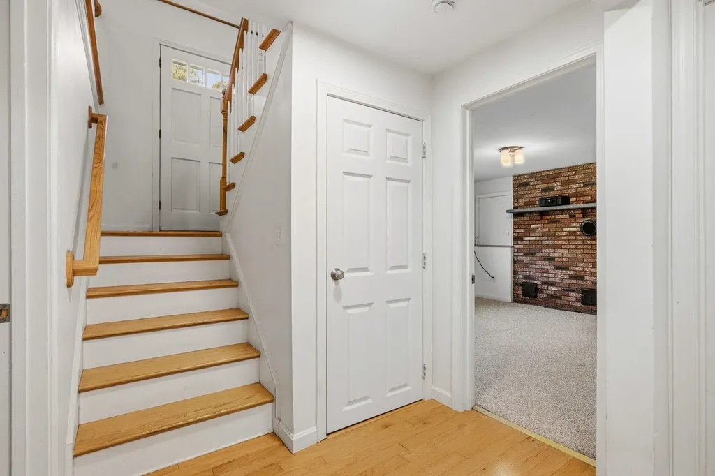 23 Birnum Woods Road Stratham NH 03885