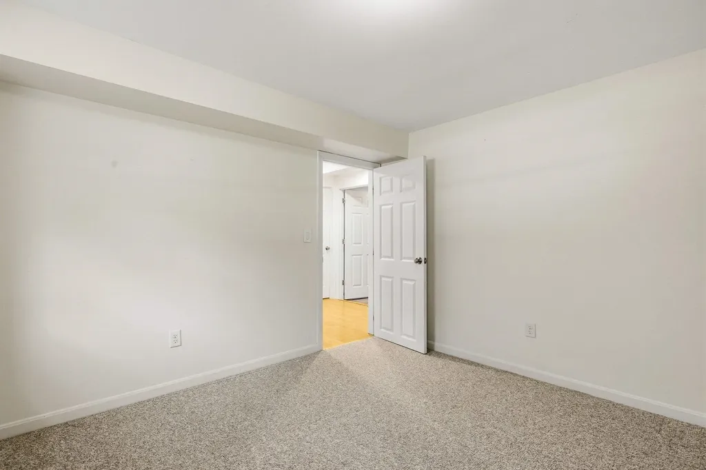 23 Birnum Woods Road Stratham NH 03885