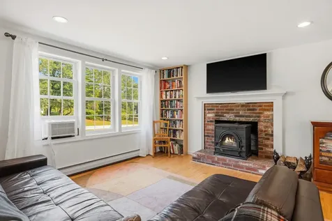 23 Birnum Woods Road Stratham NH 03885