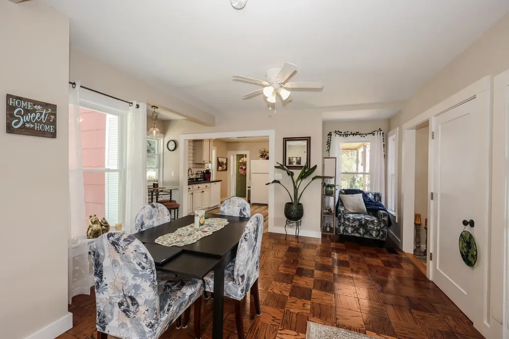 28 Spring Street Hinsdale NH 03451
