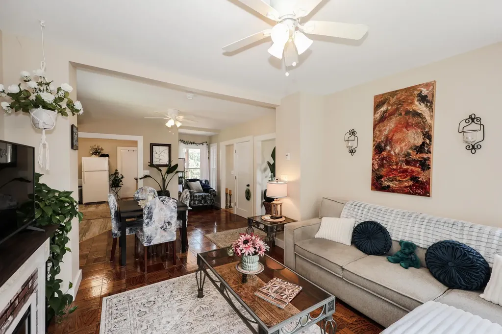 28 Spring Street Hinsdale NH 03451