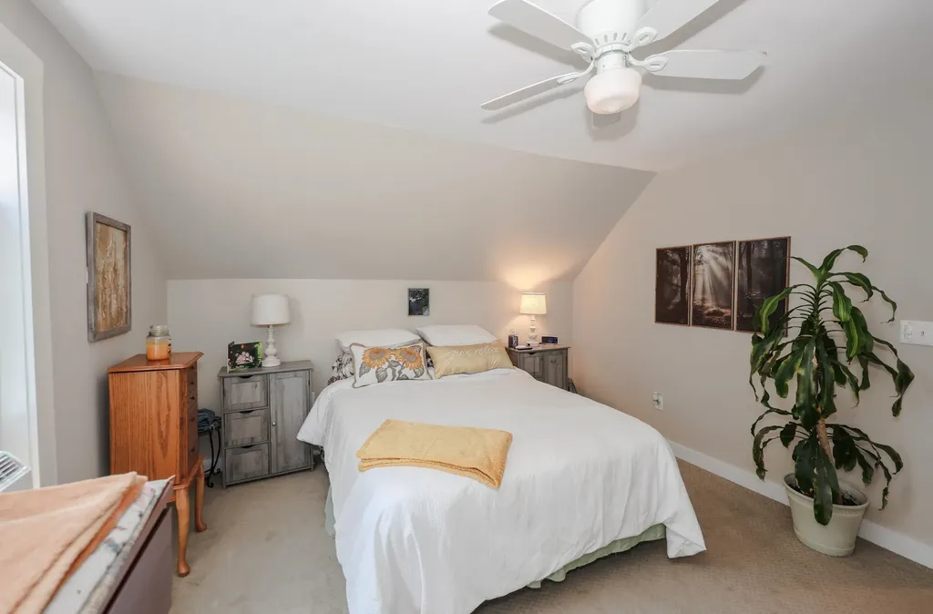 28 Spring Street Hinsdale NH 03451