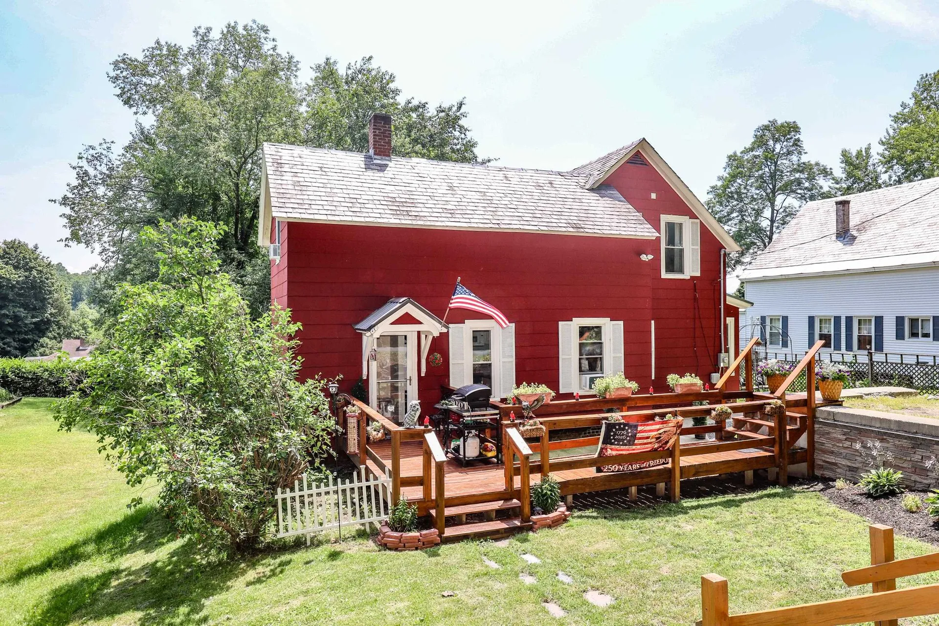 28 Spring Street Hinsdale NH 03451
