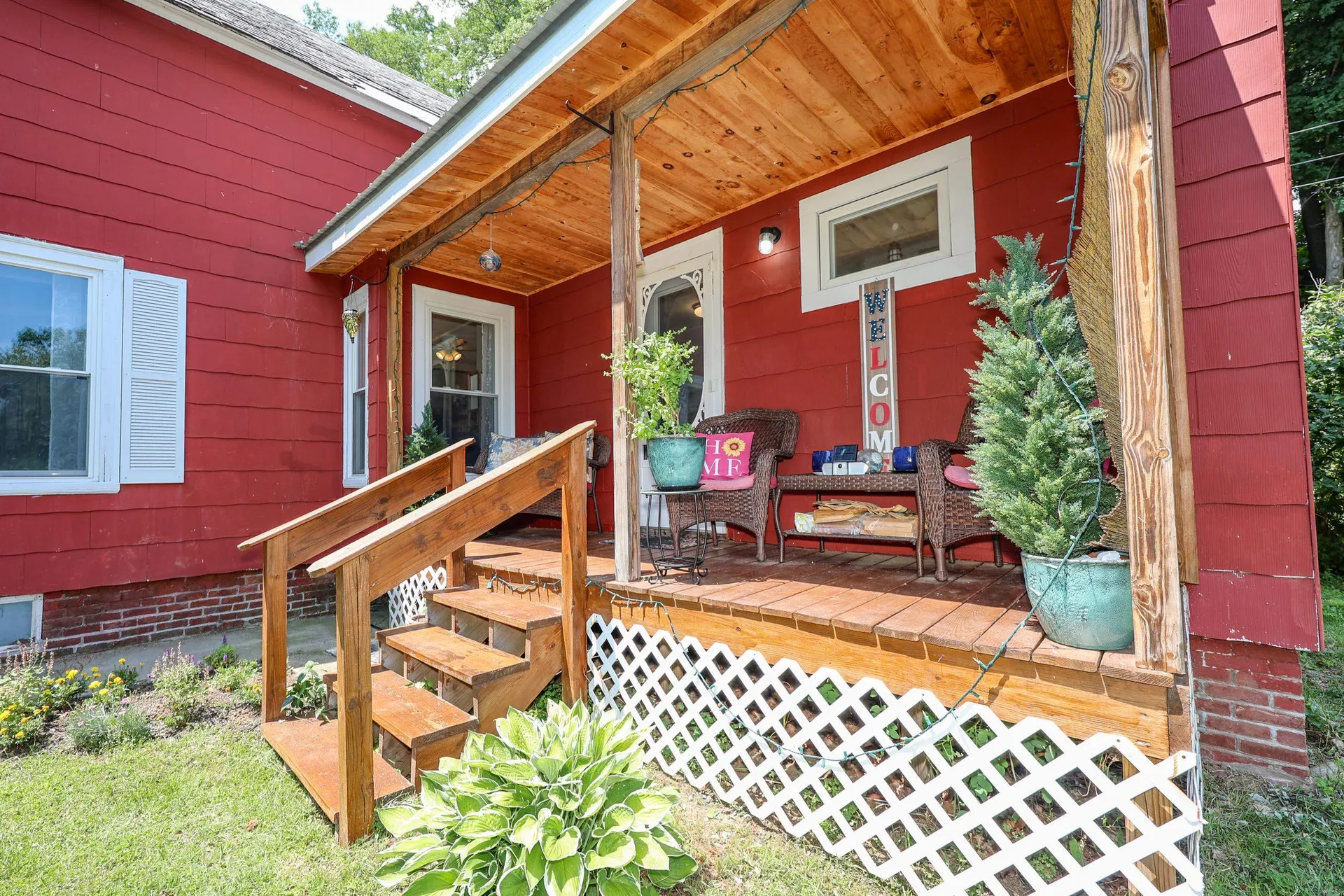 28 Spring Street Hinsdale NH 03451