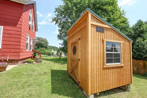 28 Spring Street Hinsdale NH 03451