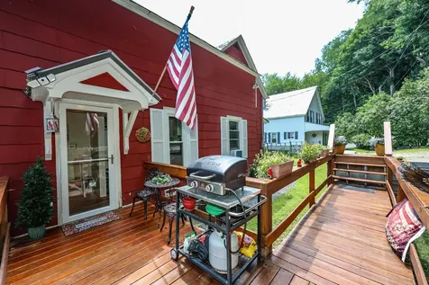 28 Spring Street Hinsdale NH 03451
