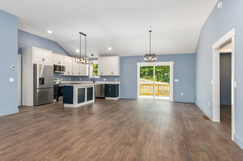 4 Hawthorne Road Ossipee NH 03864