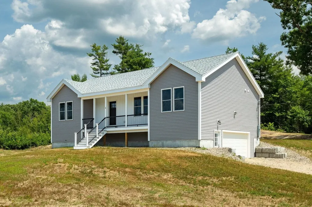 4 Hawthorne Road Ossipee NH 03864