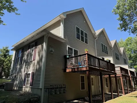 13 Lilac Lane Newmarket NH 03857