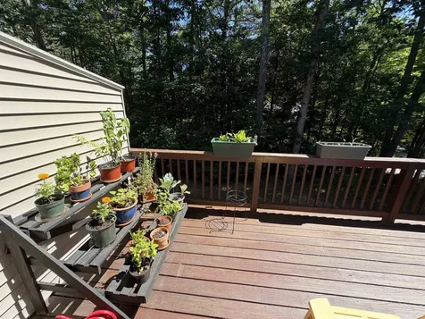 13 Lilac Lane Newmarket NH 03857