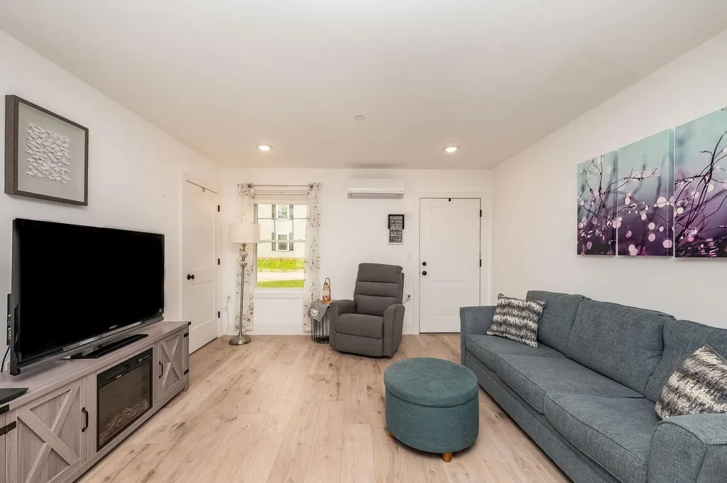5 Miami Way Rochester NH 03867