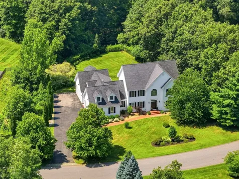 50 Overton Road Windham NH 03087