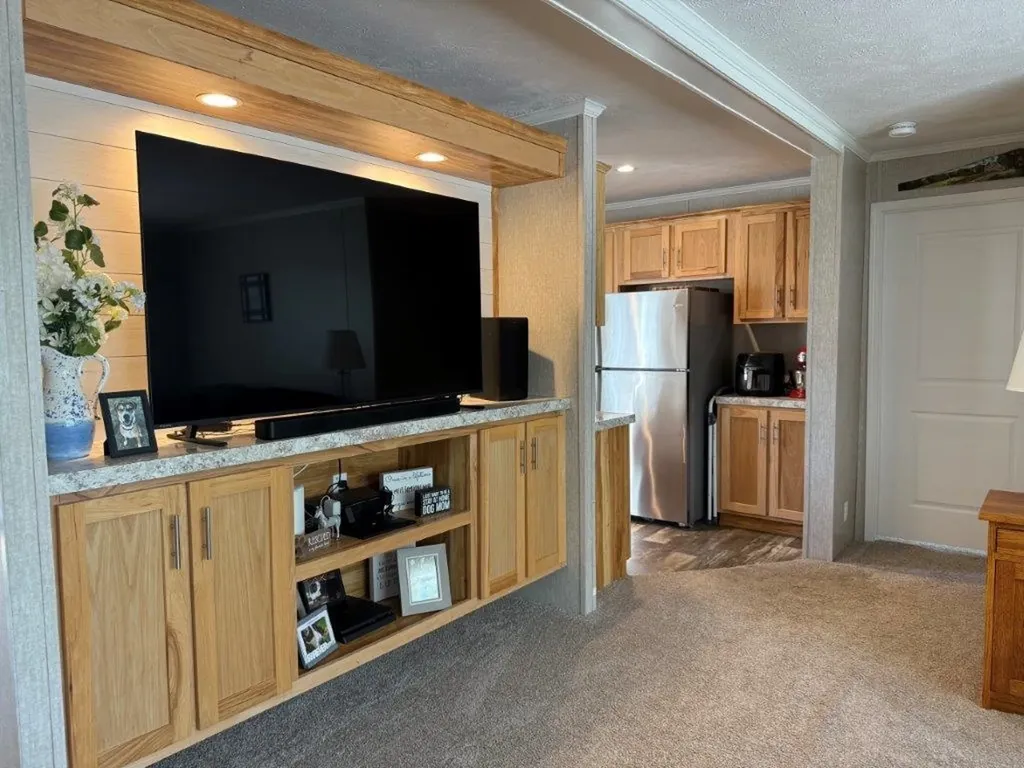 652 Route 118 Canaan NH 03741
