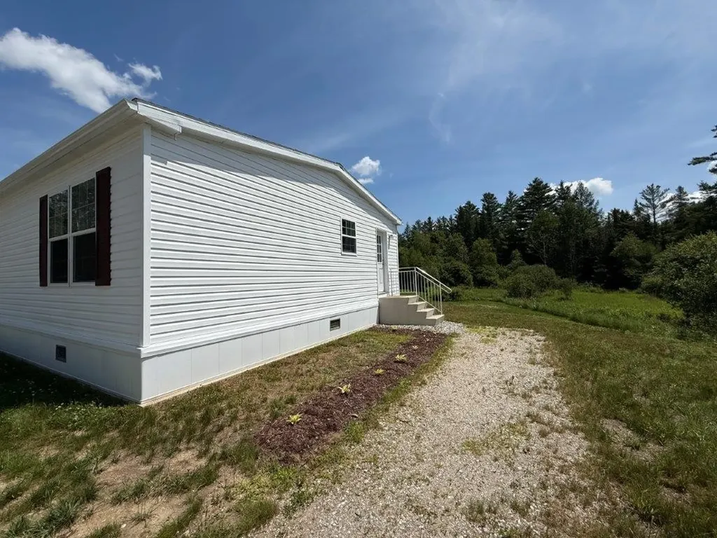 652 Route 118 Canaan NH 03741