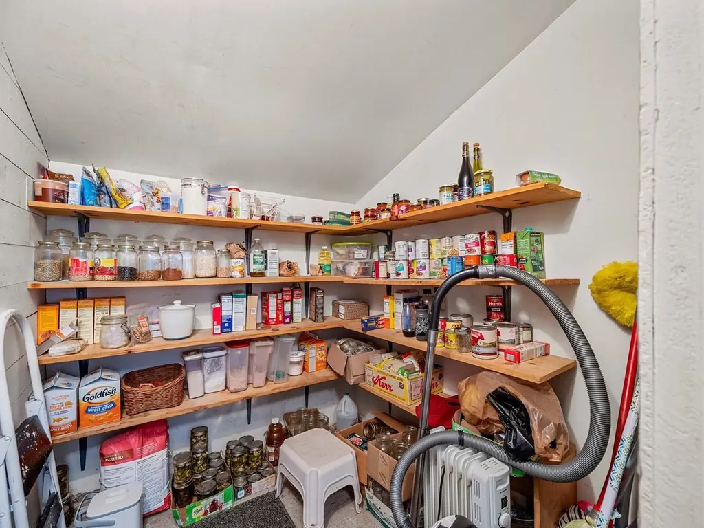 858 East Hill Road Plainfield VT 05667