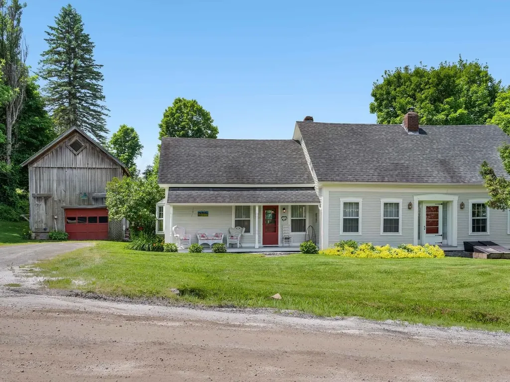 858 East Hill Road Plainfield VT 05667