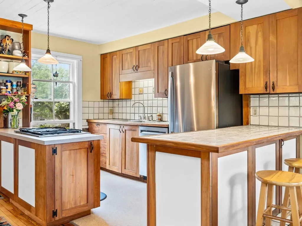 858 East Hill Road Plainfield VT 05667