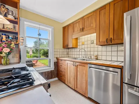 858 East Hill Road Plainfield VT 05667