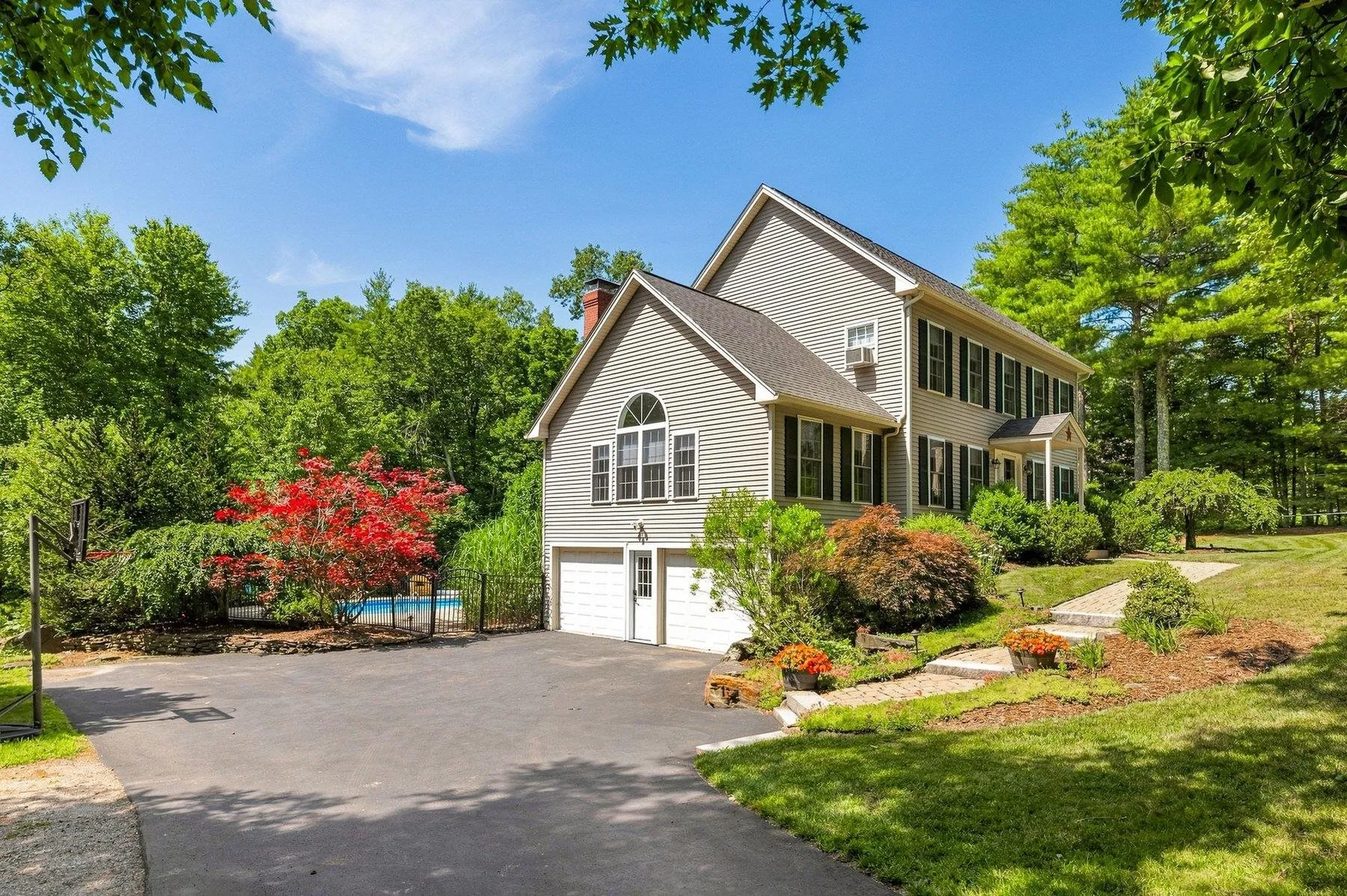 13 Robinson Street Brentwood NH 03833