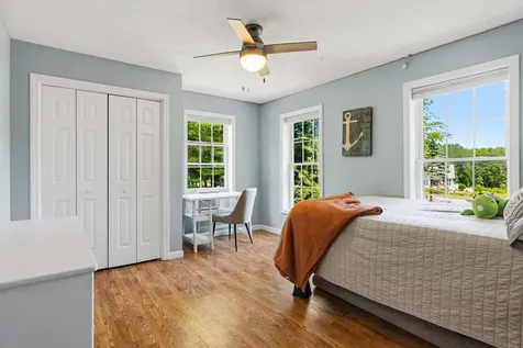 13 Robinson Street Brentwood NH 03833