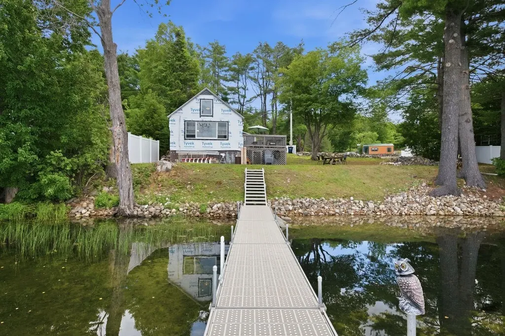 10 Silver Lake Drive Belmont NH 03220