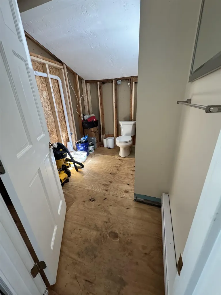 10 Silver Lake Drive Belmont NH 03220