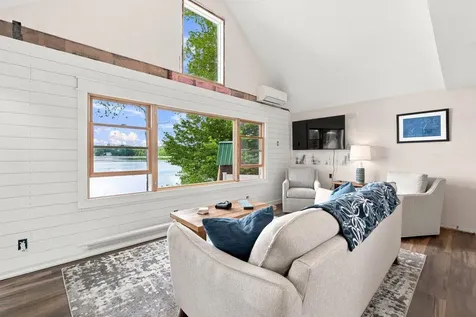 10 Silver Lake Drive Belmont NH 03220