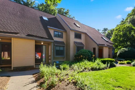 4 Remington Court Pembroke NH 03275