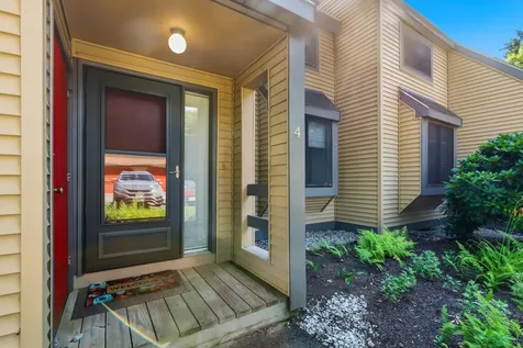 4 Remington Court Pembroke NH 03275