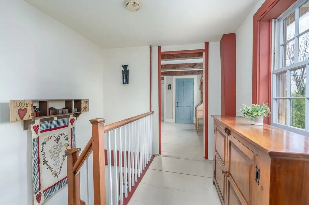 18 Catamount Road Northwood NH 03261
