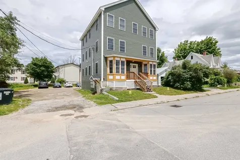 13 Myrtle Street Hillsborough NH 03244