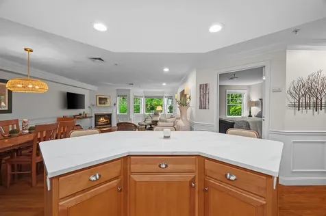 4 Sterling Hill Lane Exeter NH 03833