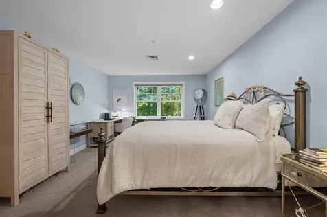 4 Sterling Hill Lane Exeter NH 03833
