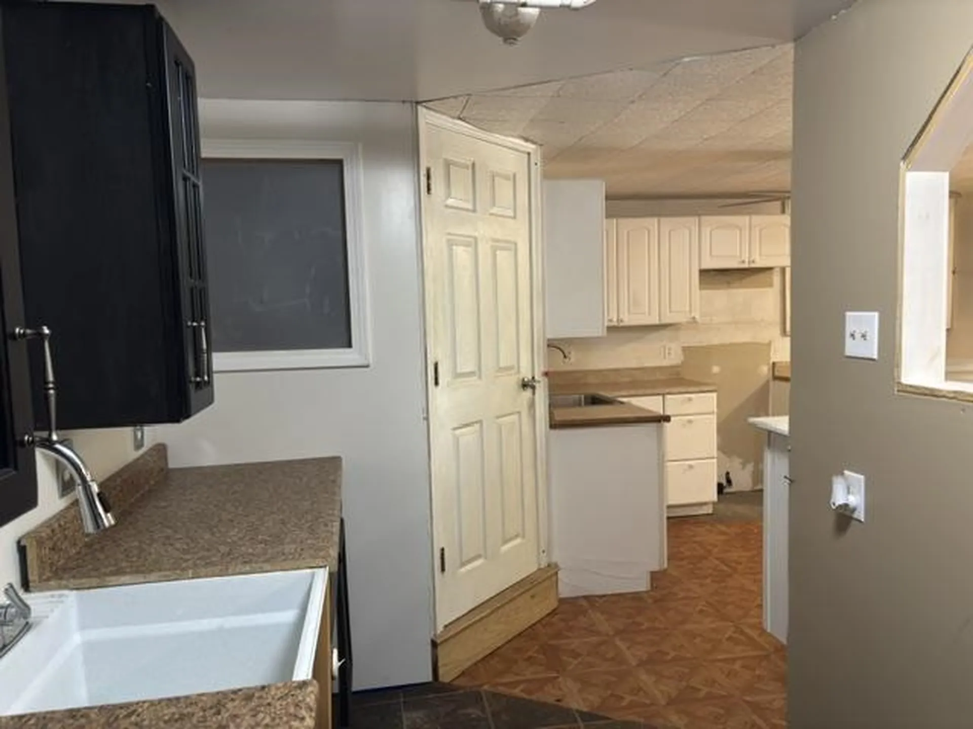 60 Heath Street Newton NH 03858