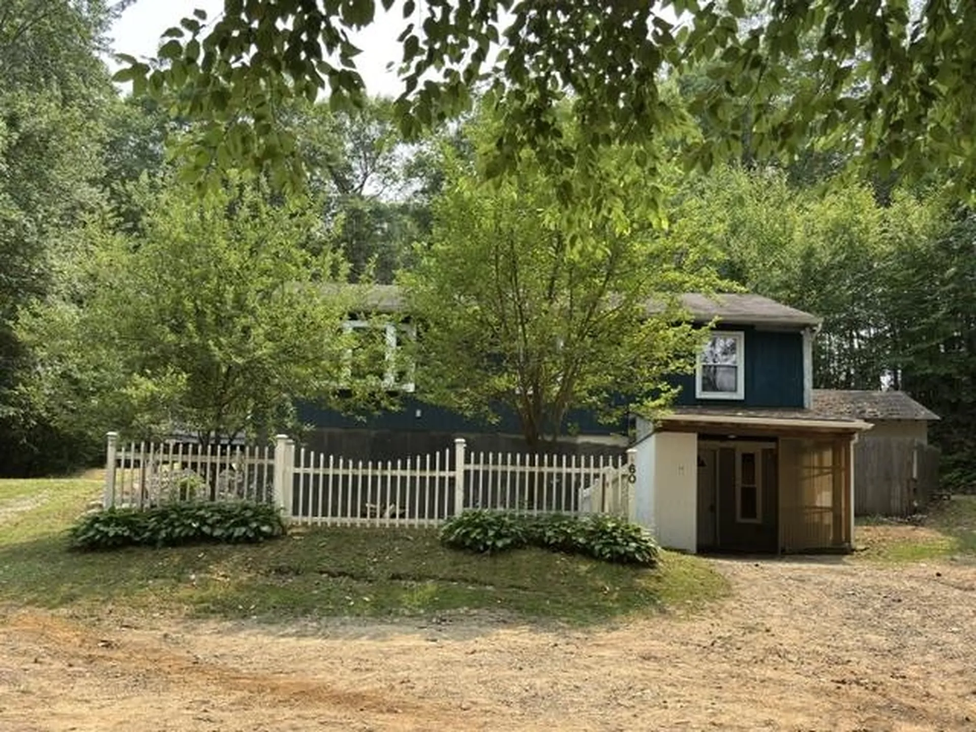 60 Heath Street Newton NH 03858