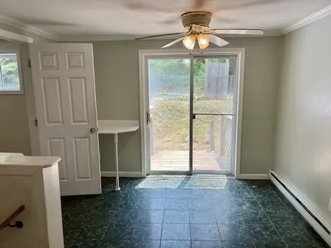 60 Heath Street Newton NH 03858
