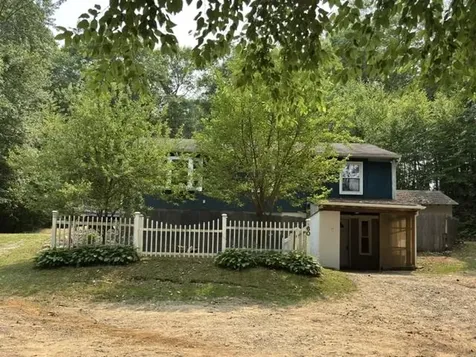60 Heath Street Newton NH 03858