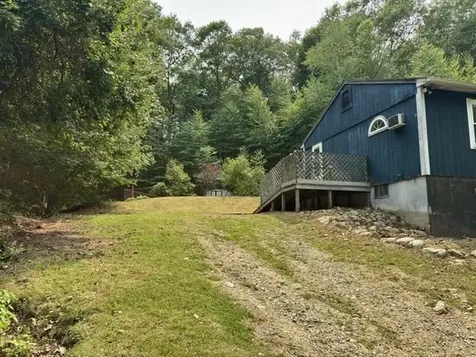 60 Heath Street Newton NH 03858