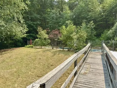60 Heath Street Newton NH 03858