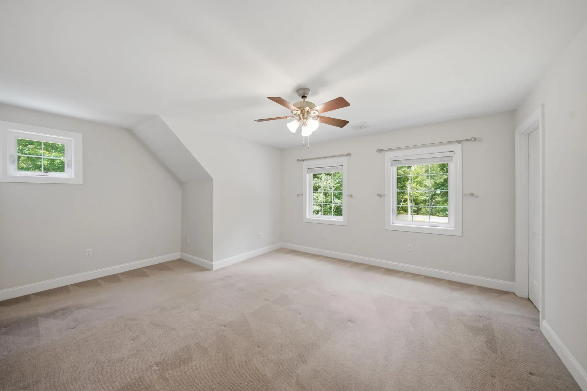 15 Newtown Plains Road Lee NH 03861