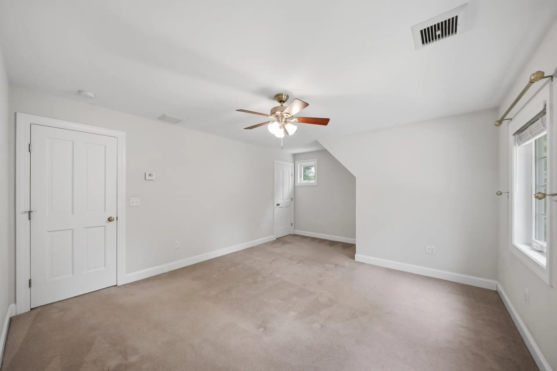 15 Newtown Plains Road Lee NH 03861