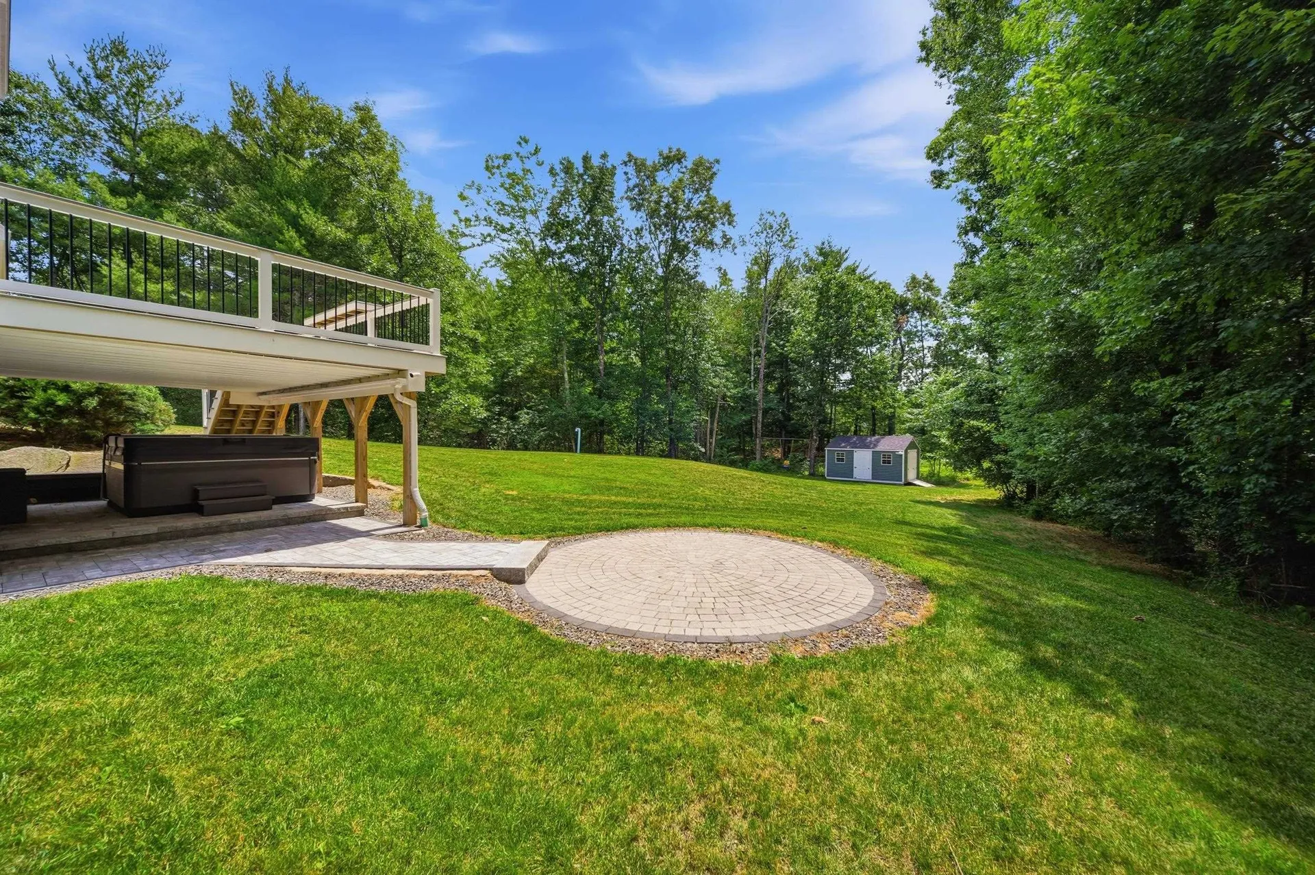 15 Newtown Plains Road Lee NH 03861