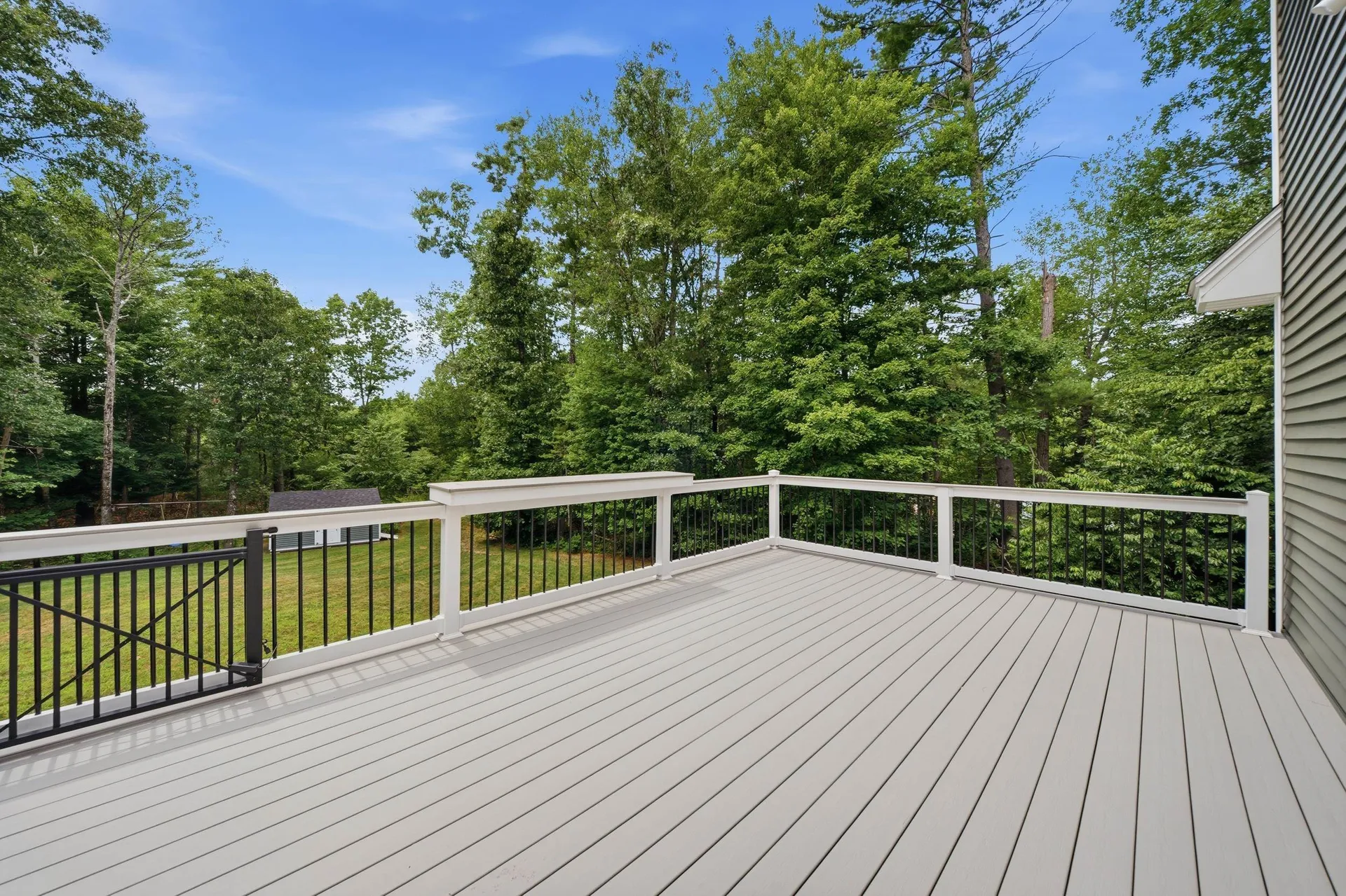 15 Newtown Plains Road Lee NH 03861