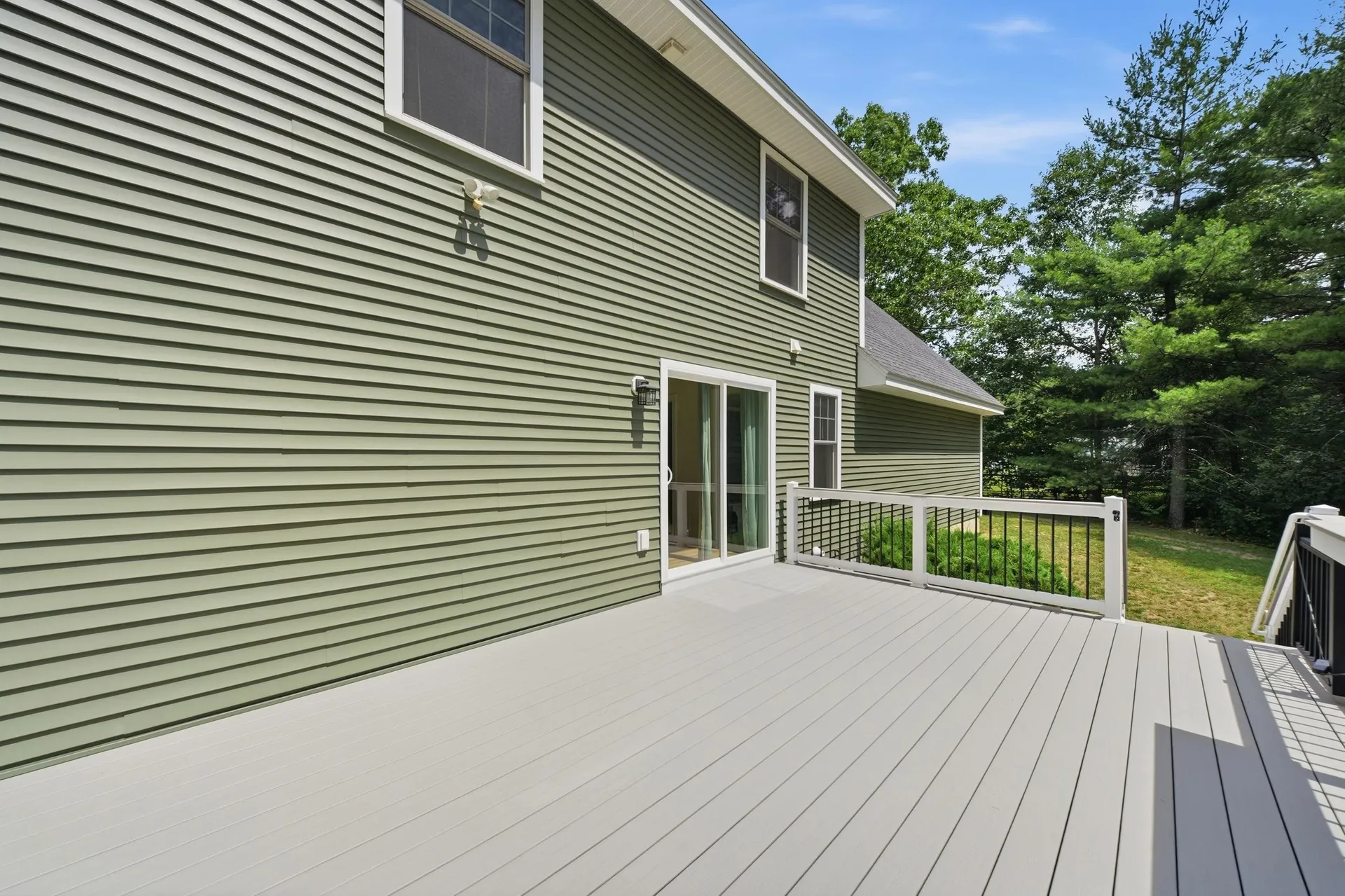 15 Newtown Plains Road Lee NH 03861