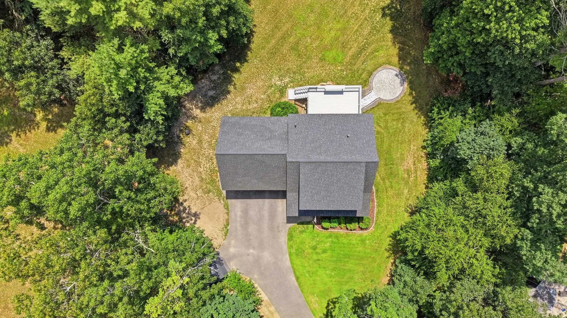 15 Newtown Plains Road Lee NH 03861