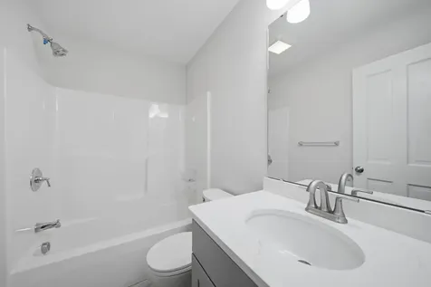 15 Newtown Plains Road Lee NH 03861