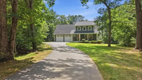 15 Newtown Plains Road Lee NH 03861