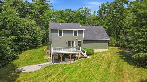 15 Newtown Plains Road Lee NH 03861