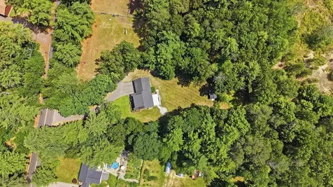 15 Newtown Plains Road Lee NH 03861